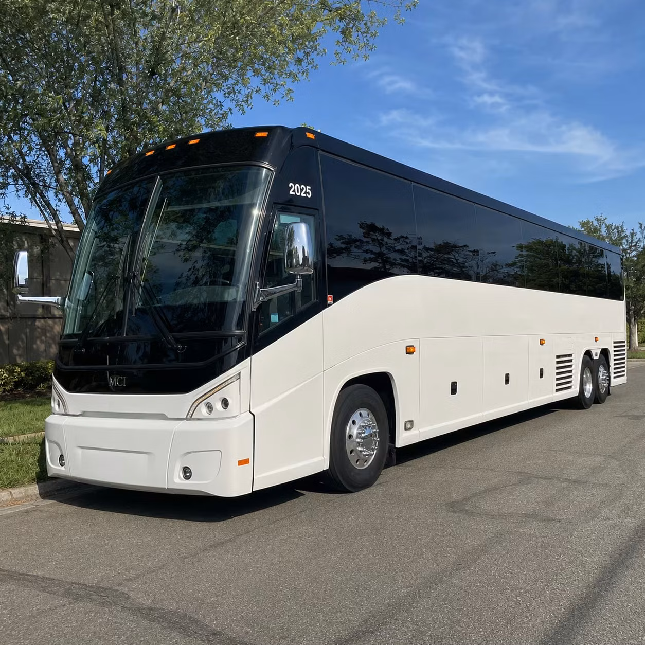 charter bus rentals for moffett federal airfield personnel and dod contractors in sunnyvale