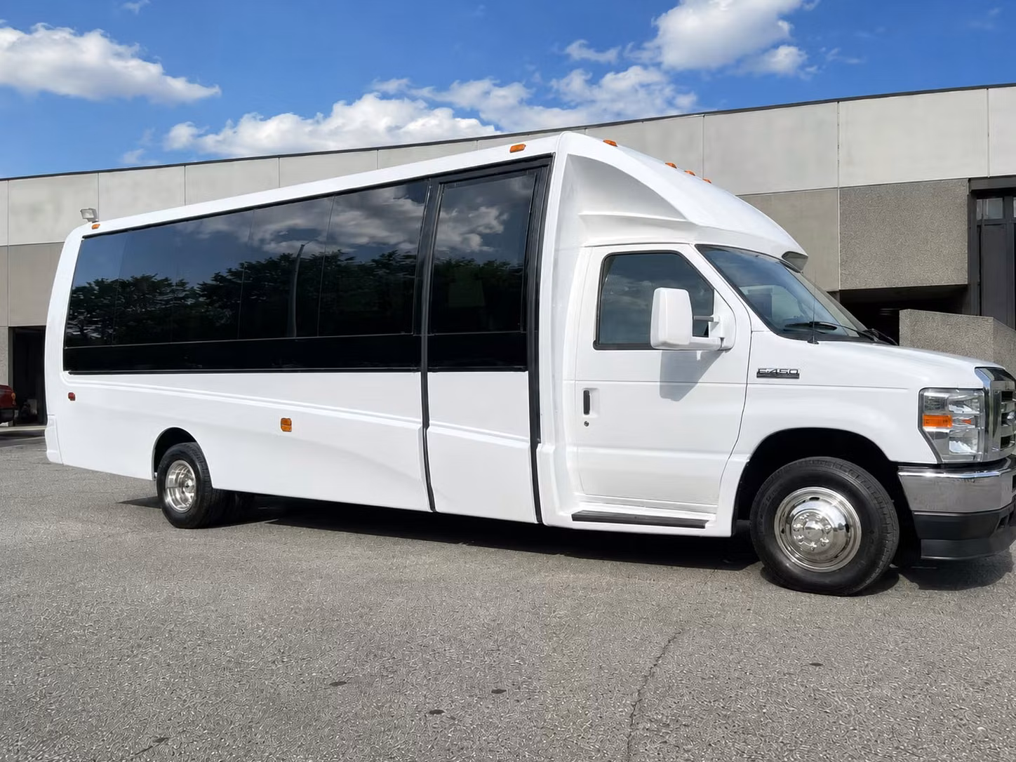 sunnyvale 18 passenger minibus rental